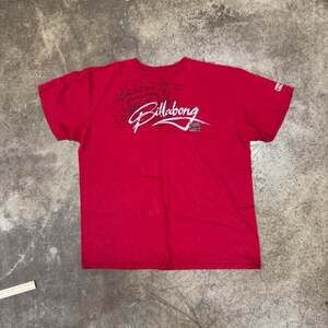 Billabong Y2K Red Graphic Logo Short Sleeve Tee